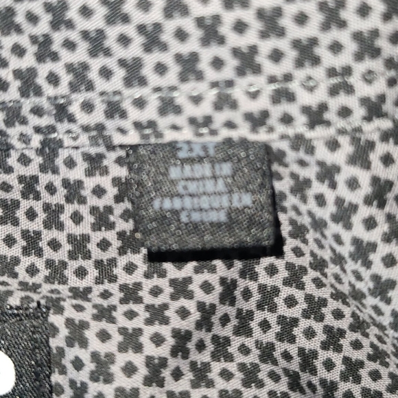 Kenneth cole unlisted button up shirt. - Picture 3 of 3